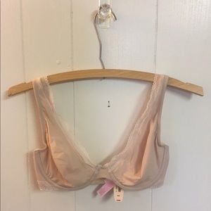 NWT Unlined Demi Bra